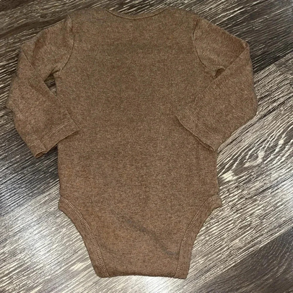 🏈 ✌️ 12 month Football Onesies! 🏈 - Picture 6 of 6